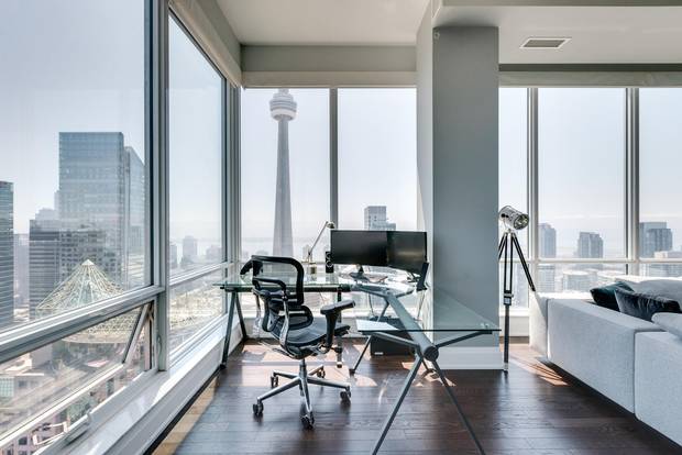 Home of the Week, 80 John St. Penthouse 04.