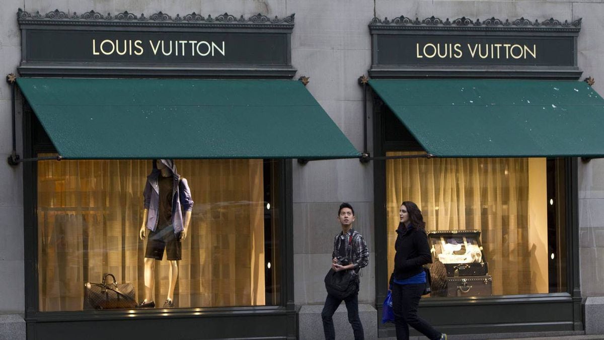Three companies fined $2.5-million for knock-off Louis Vuitton and Burberry bags - The Globe and ...